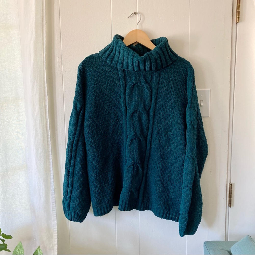 Boutique | turtle neck sweater